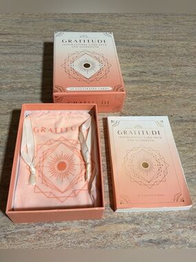 Gratitude Inspirational Card 64-Illustrated Deck with Guudebook and Dust Bag